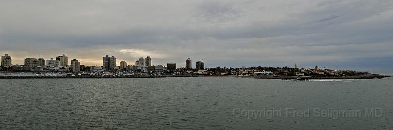 20071207_065829  D2X 4200x1400.jpg - Sunrise at Punta del Este, Uraguay